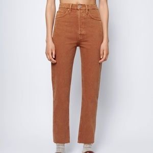 Ultra High Rise Stove Pipe Re/Done jeans